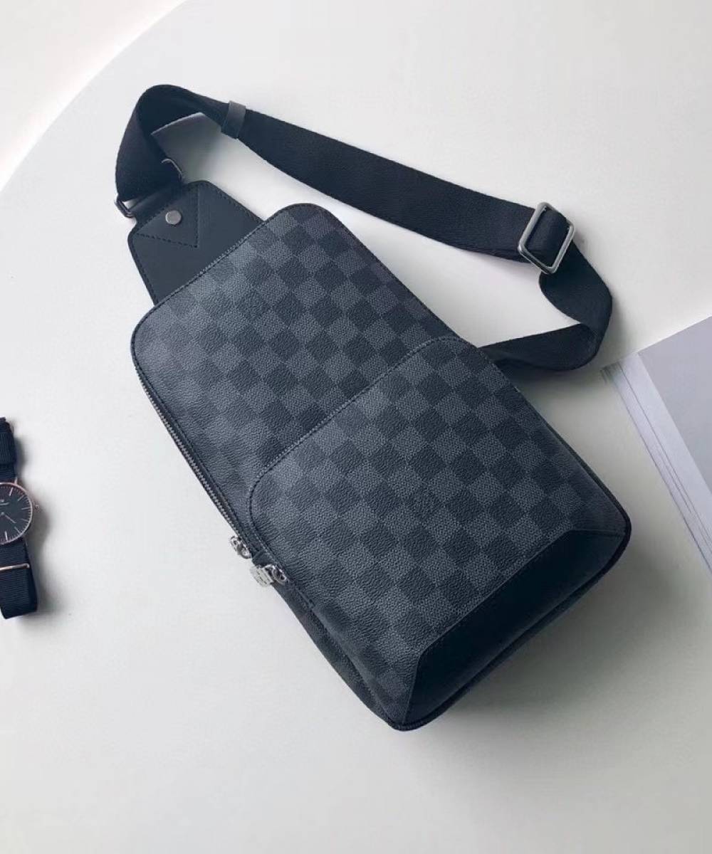 Louis Vuitton Avenue Sling Bag